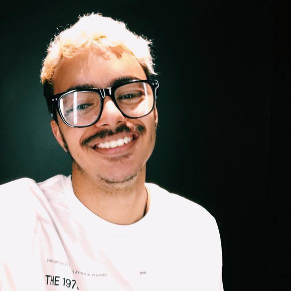 Meet your Posher, Ian - Picture 1 of 1